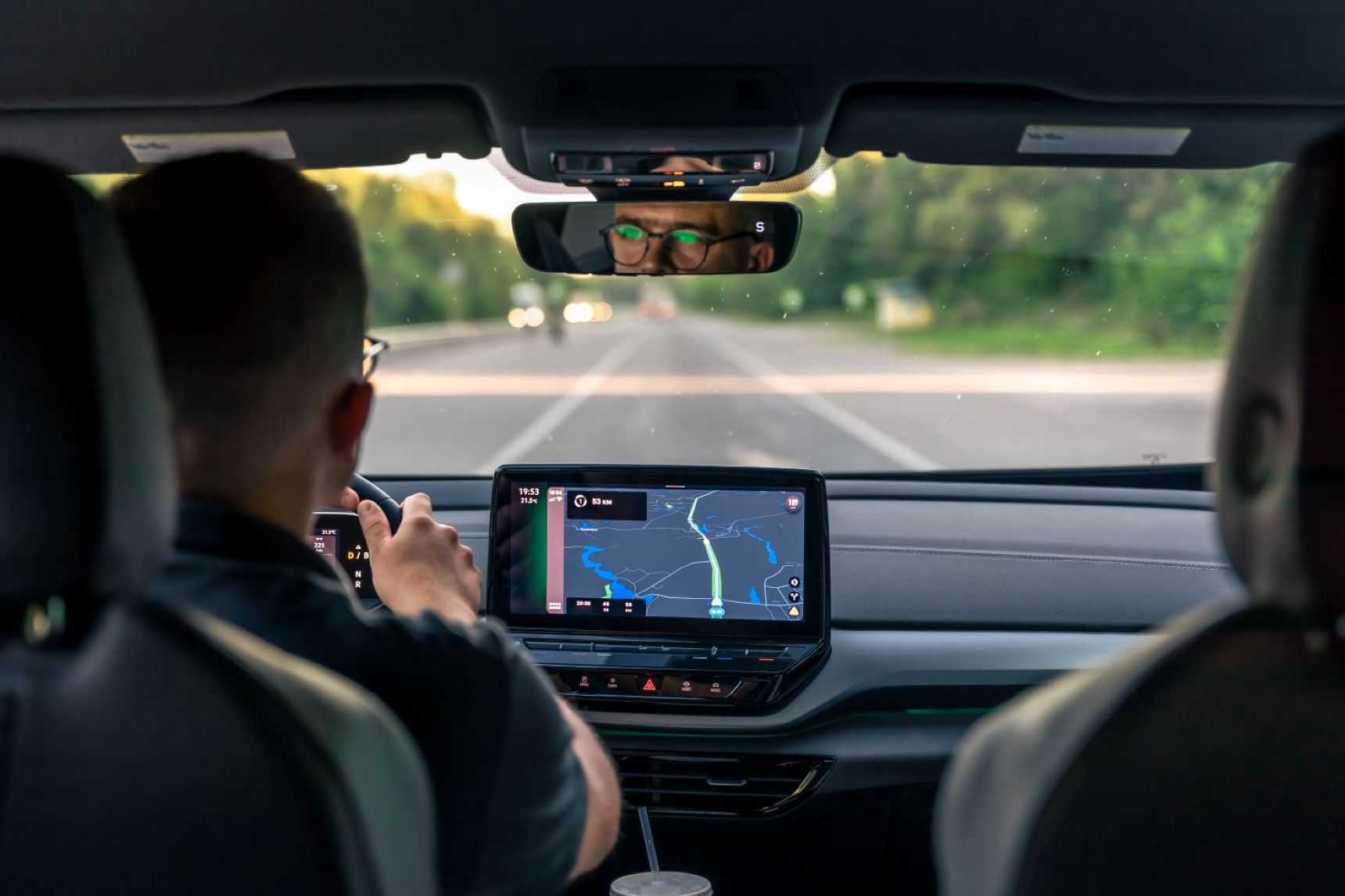 a-male-driver-drives-at-speed-through-the-streets-2026-01-08-23-54-05-utc